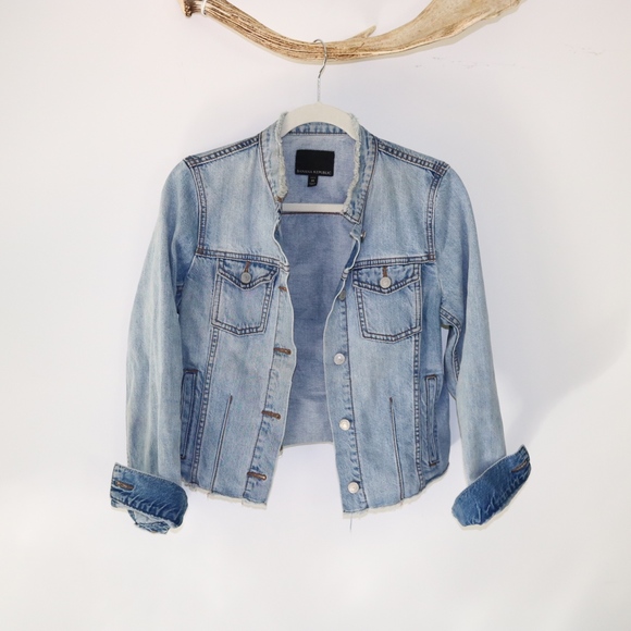 Banana Republic Jackets & Blazers - BANANA REPUBLIC Womens Boyfriend Denim Jacket